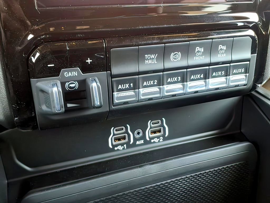 New 2026 RAM 2500 Big Horn AWD/4WD image 9