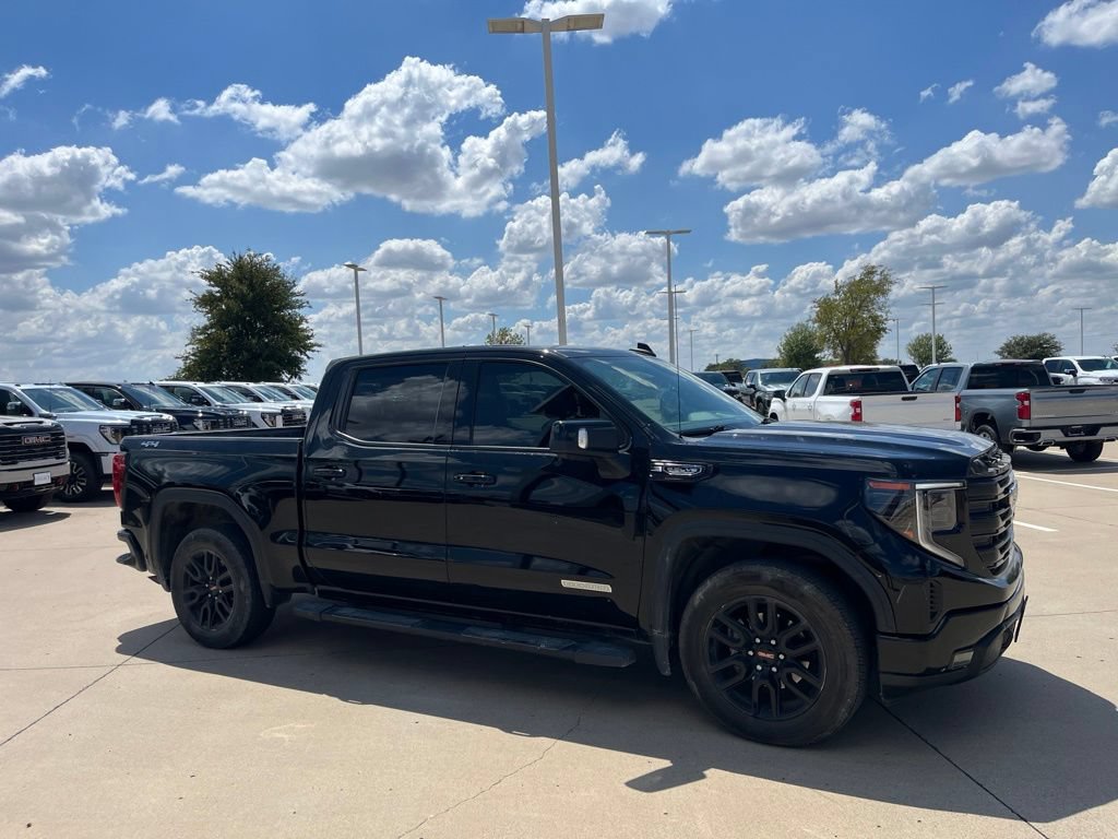 Used 2023 GMC Sierra 1500 Elevation w/ Elevation Premium Package AWD/4WD image 7