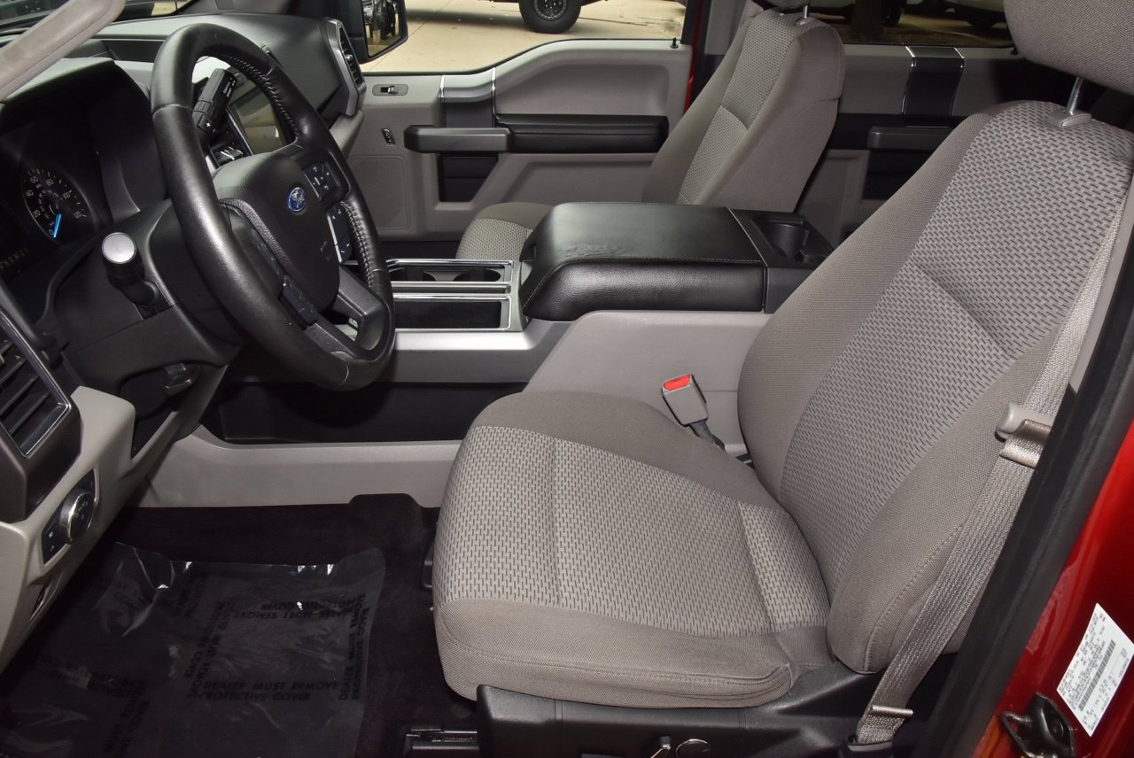 Used 2017 Ford F150 XLT w/ Equipment Group 302A Luxury AWD/4WD image 13