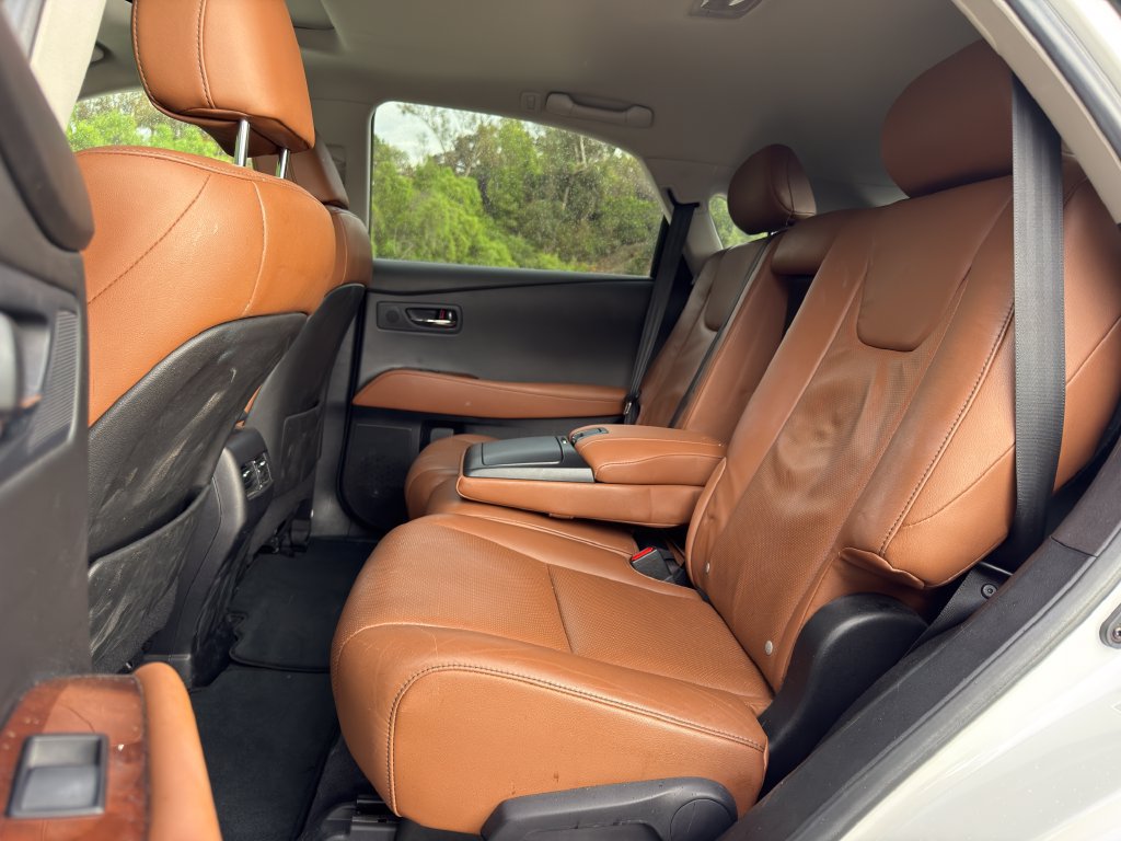Used 2015 Lexus RX 450h FWD image 16