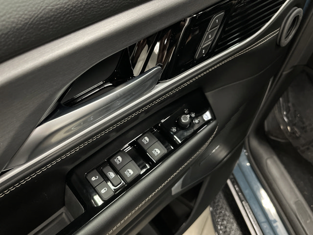 New 2026 Jeep Grand Wagoneer Limited AWD/4WD image 30