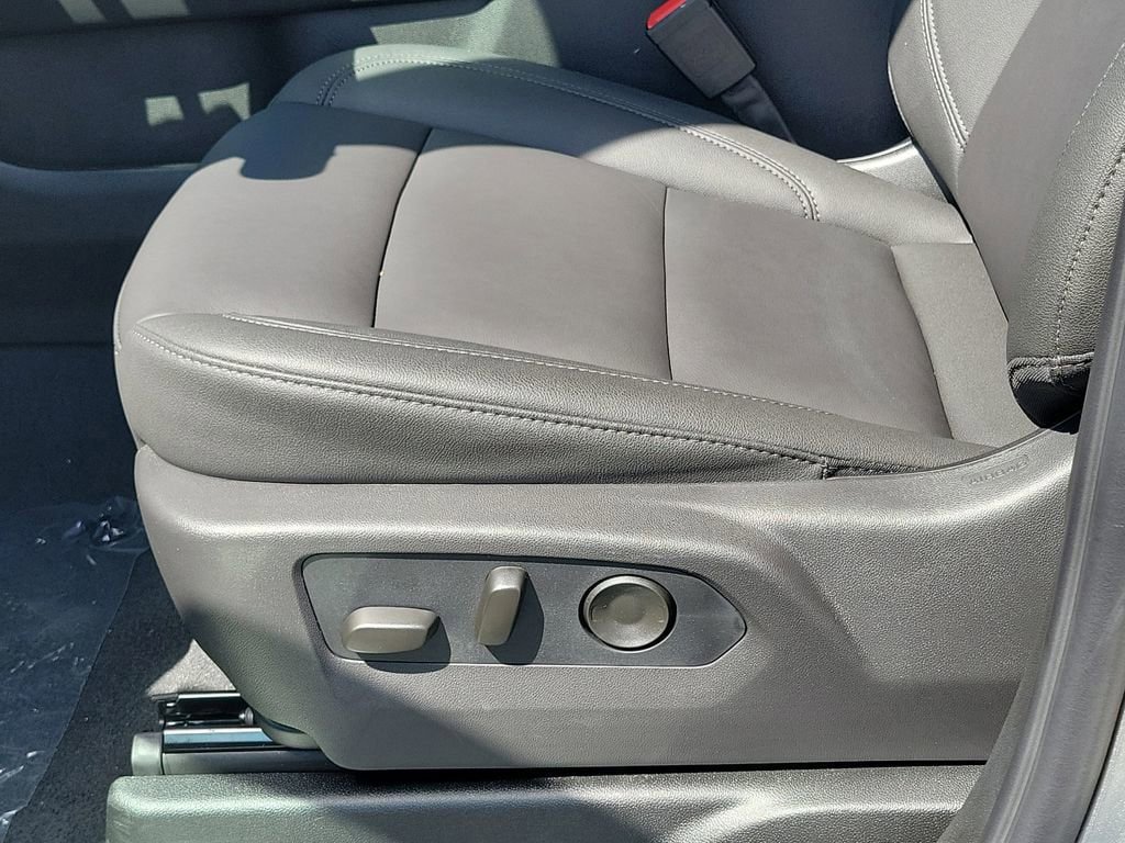 New 2026 Chevrolet Suburban LT w/ Comfort Package RWD image 15