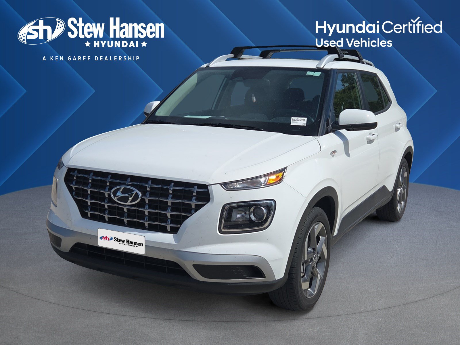 Certified 2025 Hyundai Venue SEL FWD image 1