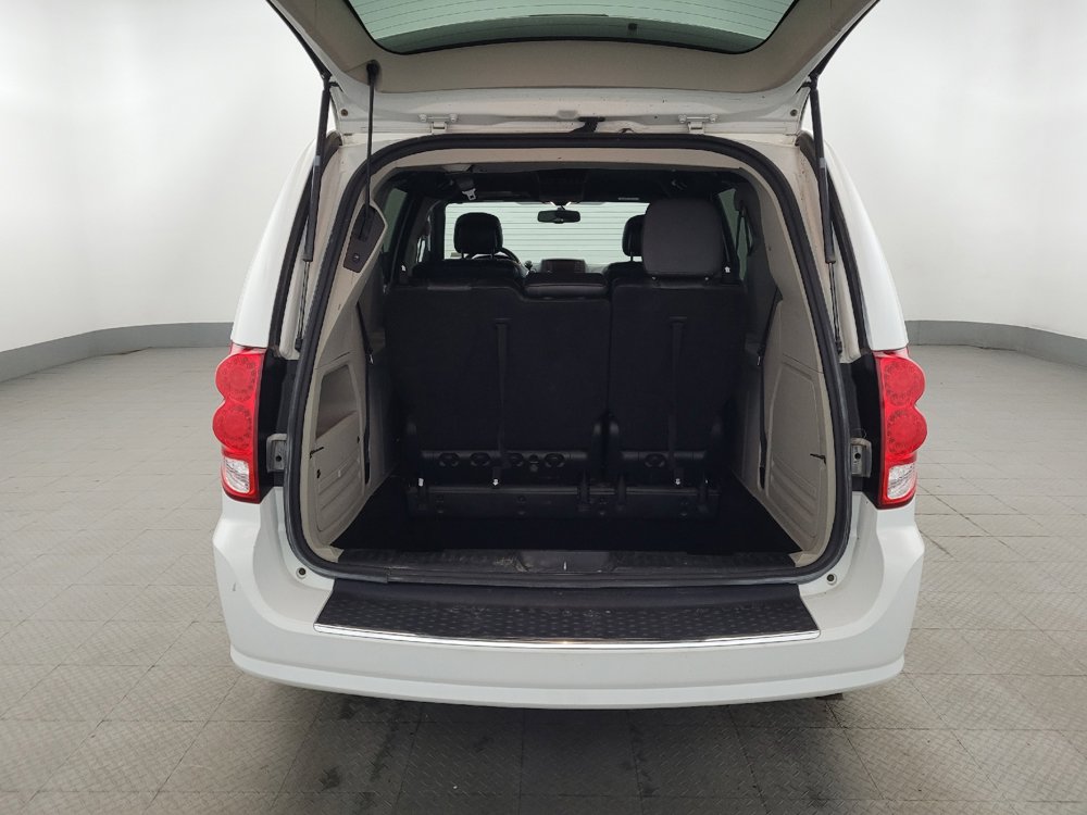 Used 2018 Dodge Grand Caravan SXT FWD image 29
