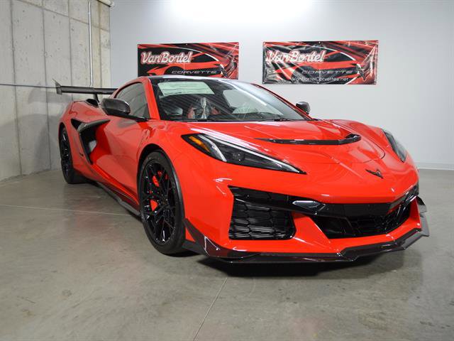 New 2026 Chevrolet Corvette ZR1 w/ ZR1 Carbon Fiber Aero Package image 3
