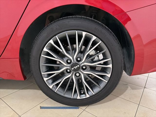 Used 2024 Kia Forte GT-Line w/ GT-Line Premium Package image 29