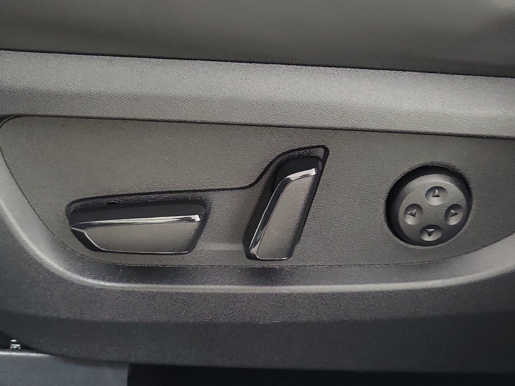 Used 2023 INFINITI QX55 Sensory w/ Lighting Package AWD/4WD image 17