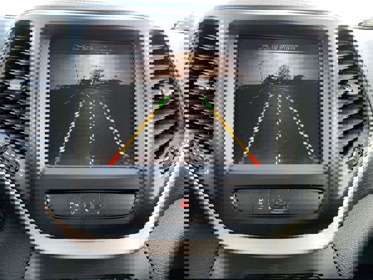 Used 2017 Jeep Cherokee Trailhawk w/ Comfort/Convenience Group image 24