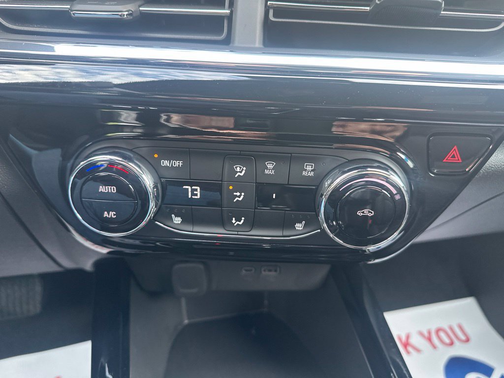 Used 2024 Chevrolet Trax RS FWD image 19
