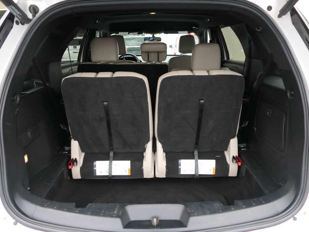 Used 2019 Ford Explorer XLT w/ Equipment Group 202A FWD image 24