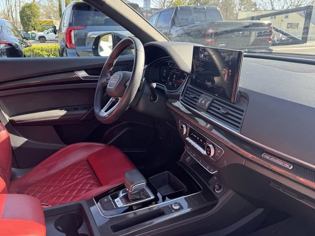 Used 2024 Audi SQ5 Premium Plus image 28