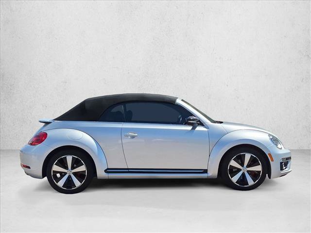 Used 2013 Volkswagen Beetle 2.0T FWD video 4