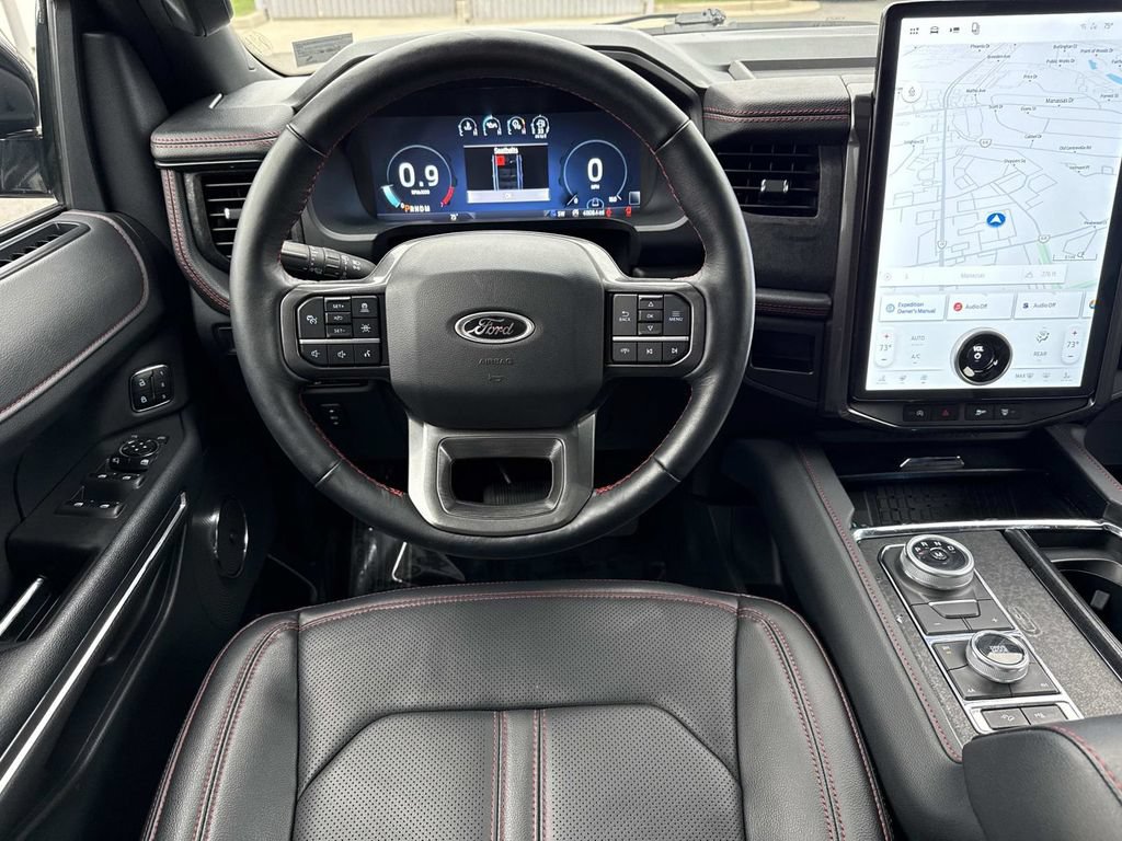 Used 2024 Ford Expedition Limited AWD/4WD image 13