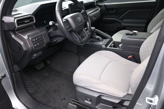 Used 2025 Toyota Tacoma SR5 RWD image 18