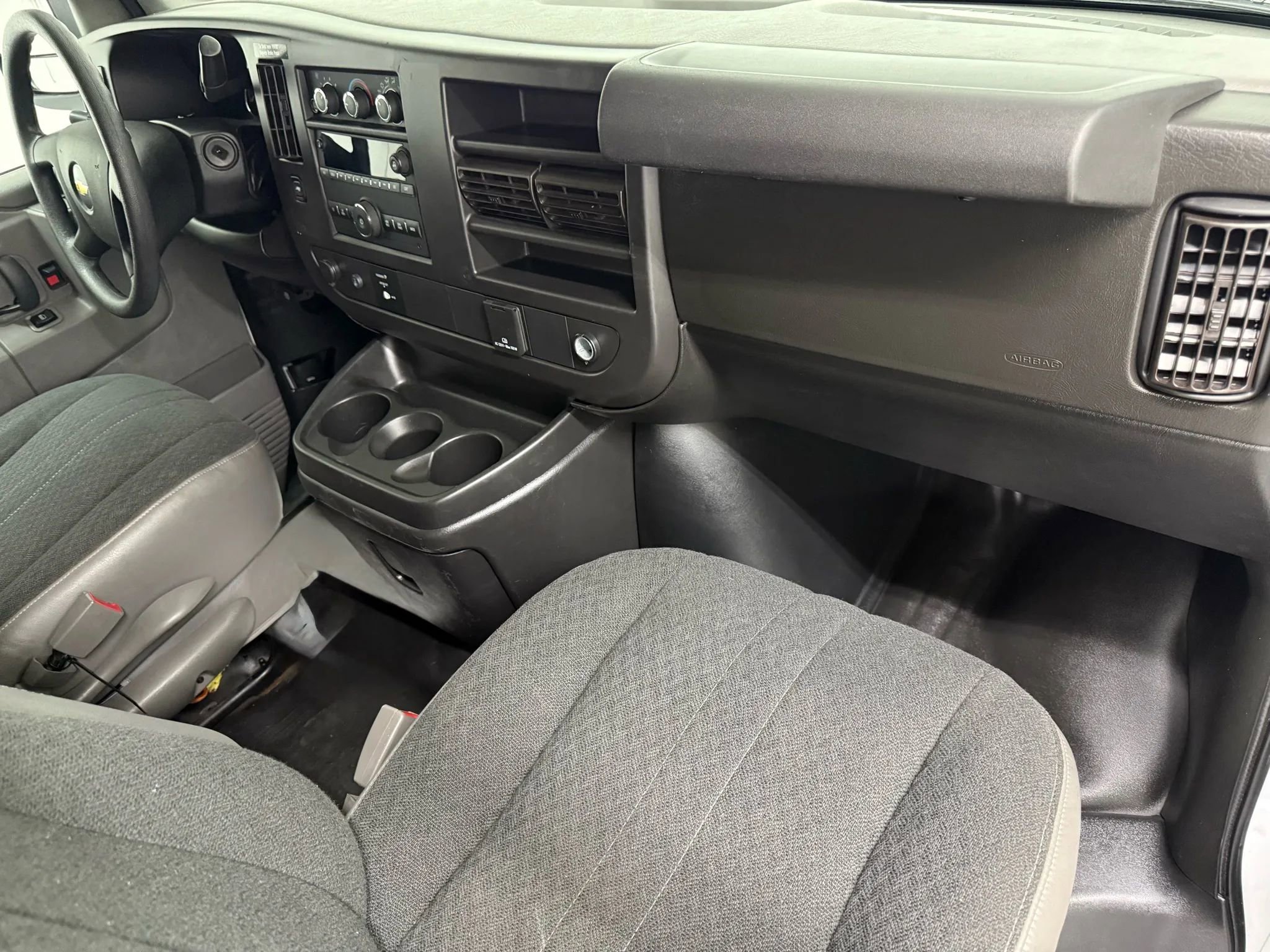 Used 2021 Chevrolet Express 2500 w/ Driver Convenience Package image 14