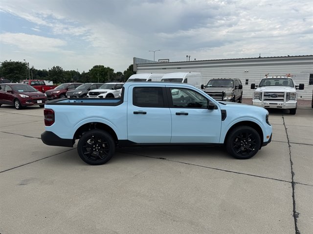 New 2026 Ford Maverick XLT w/ XLT Luxury Package AWD/4WD image 2