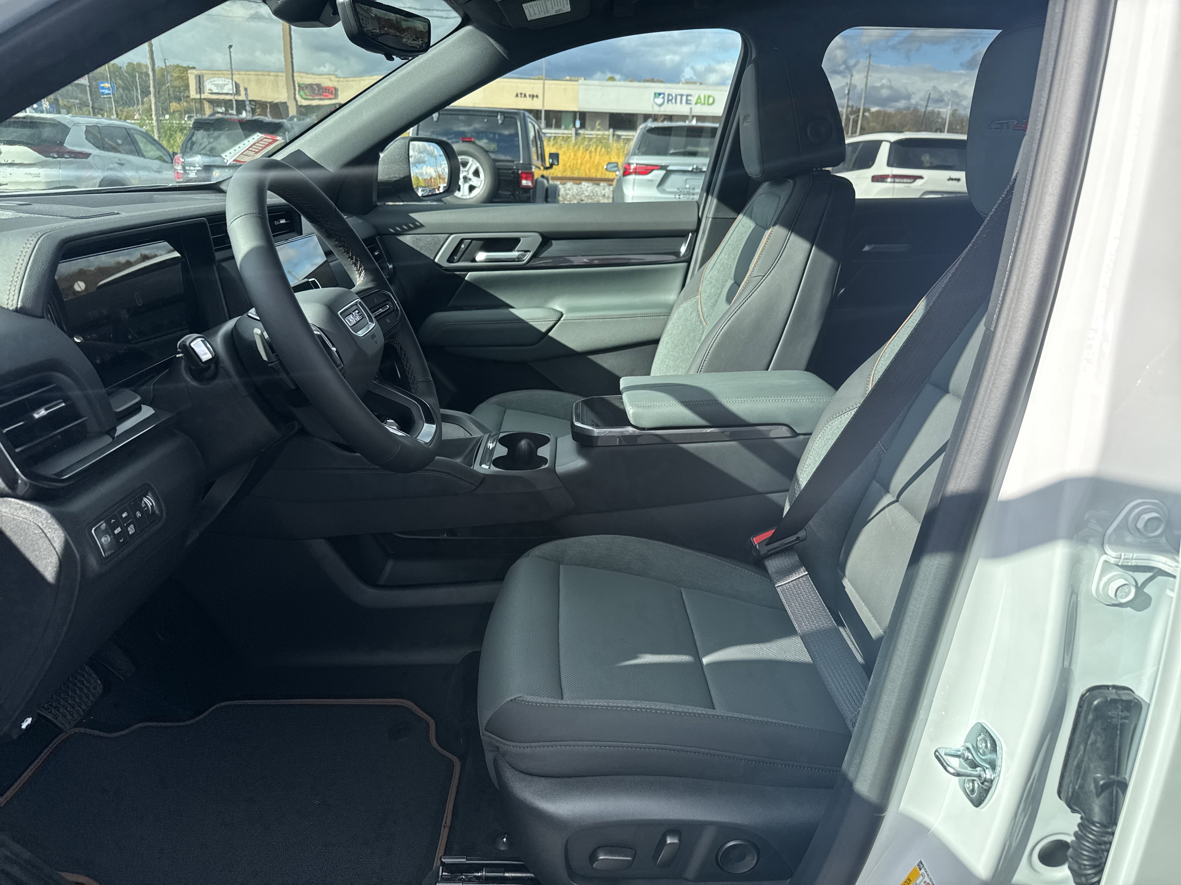 New 2026 GMC Terrain AT4 w/ Technology Package II image 12