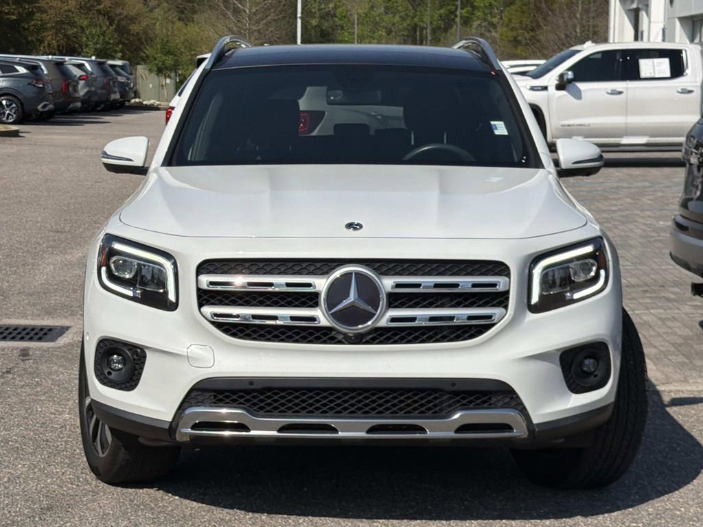 Used 2023 Mercedes-Benz GLB 250 image 2