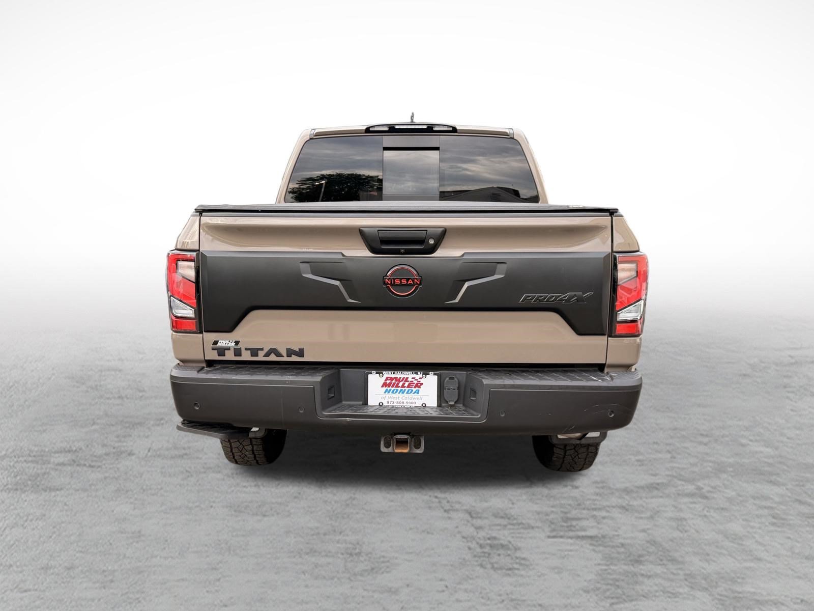 Used 2023 Nissan Titan PRO-4X w/ Pro-4x Convenience Package AWD/4WD image 6