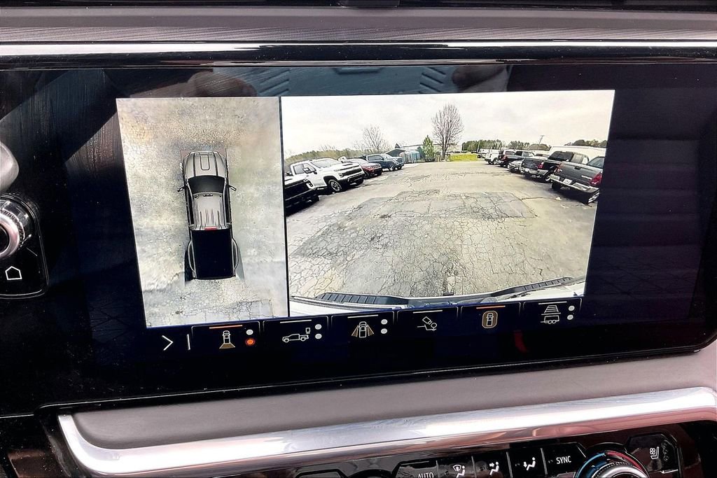 Used 2024 GMC Sierra 3500 Denali Ultimate image 15