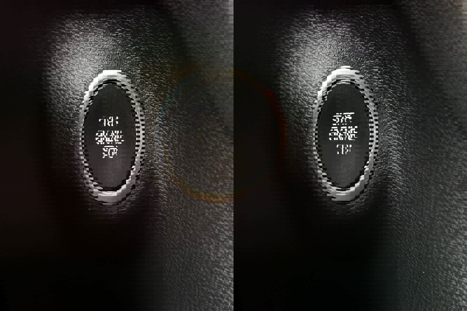 Used 2022 Volvo XC40 T5 Inscription w/ Climate Package image 25