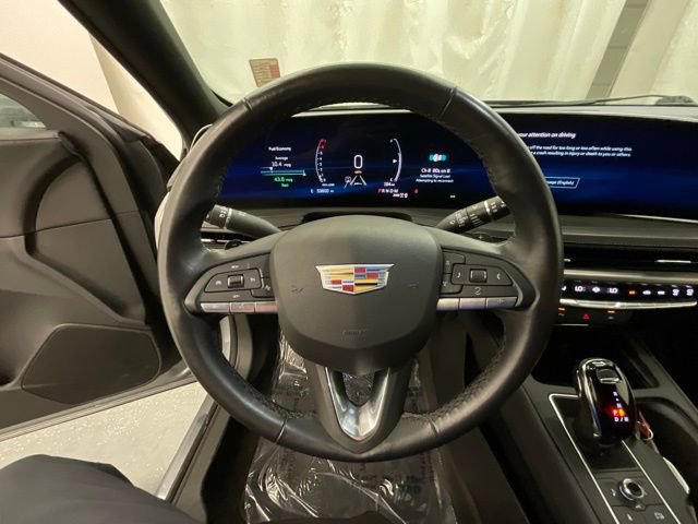 Used 2024 Cadillac XT4 Premium Luxury AWD/4WD image 11