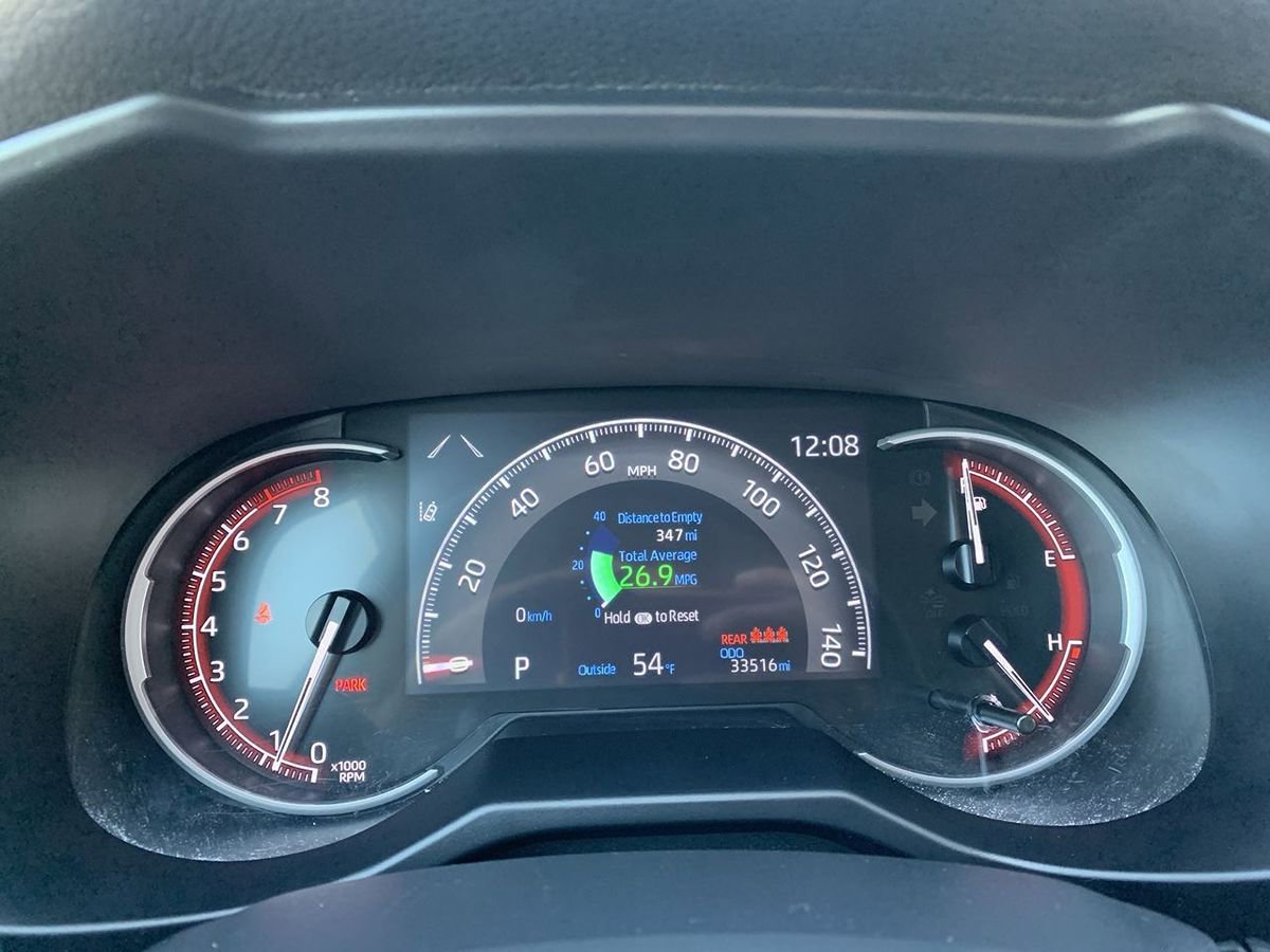 Used 2025 Toyota RAV4 XLE AWD/4WD image 18