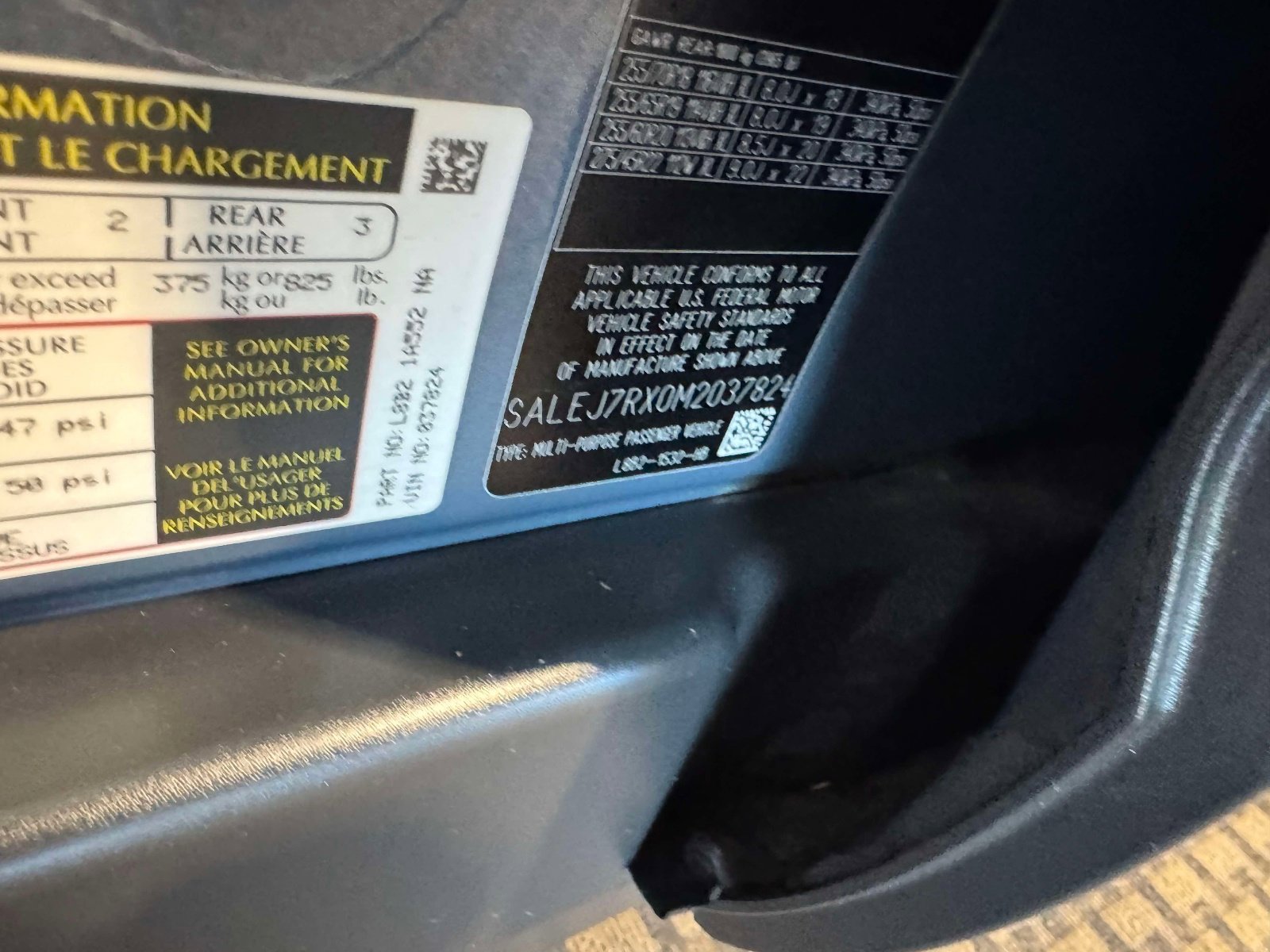 Used 2021 Land Rover Defender 110 S image 23