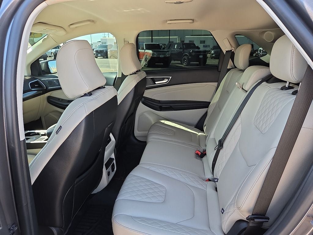 Used 2024 Ford Edge Titanium AWD/4WD image 19