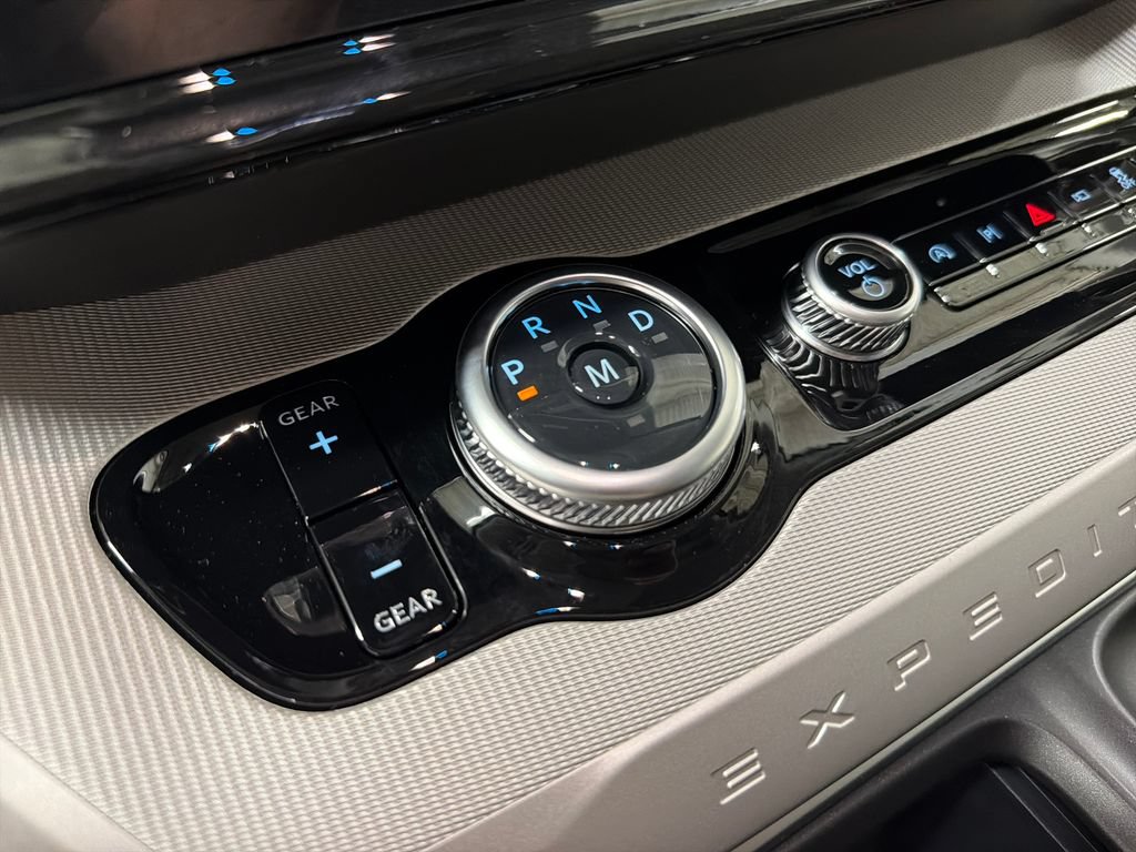 New 2027 Ford Expedition Active RWD image 27