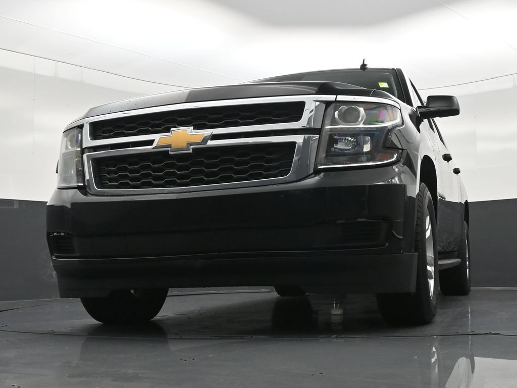 Used 2018 Chevrolet Suburban LT RWD image 31