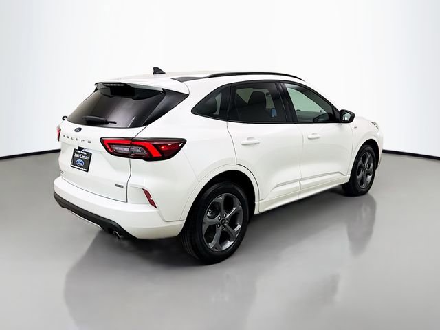 Used 2024 Ford Escape ST-Line w/ Equipment Group 301A image 7