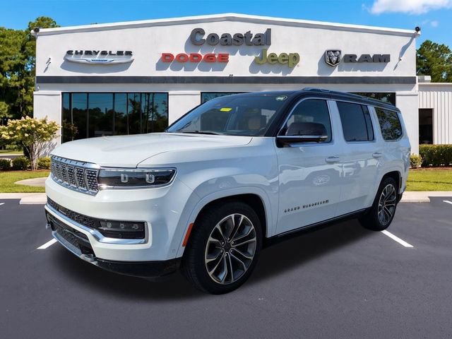 New 2025 Jeep Grand Wagoneer Series III w/ Rear Seat Video Group 1 AWD/4WD image 8