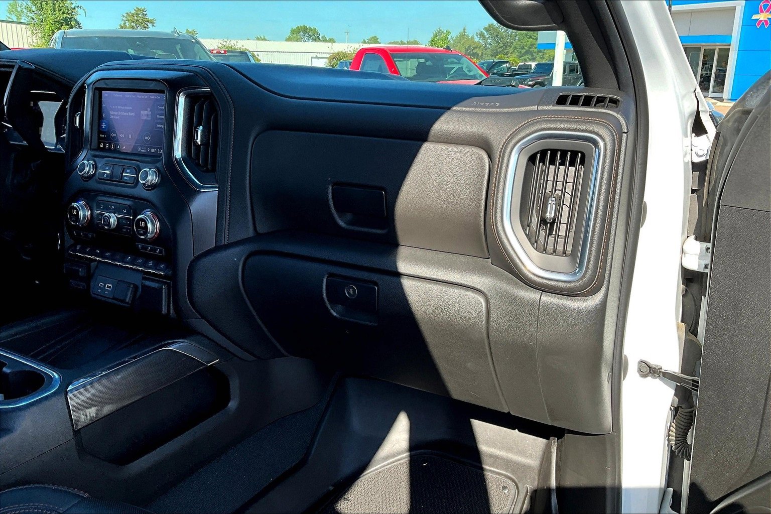 Used 2023 GMC Sierra 2500 AT4 w/ AT4 Premium Plus Package image 16