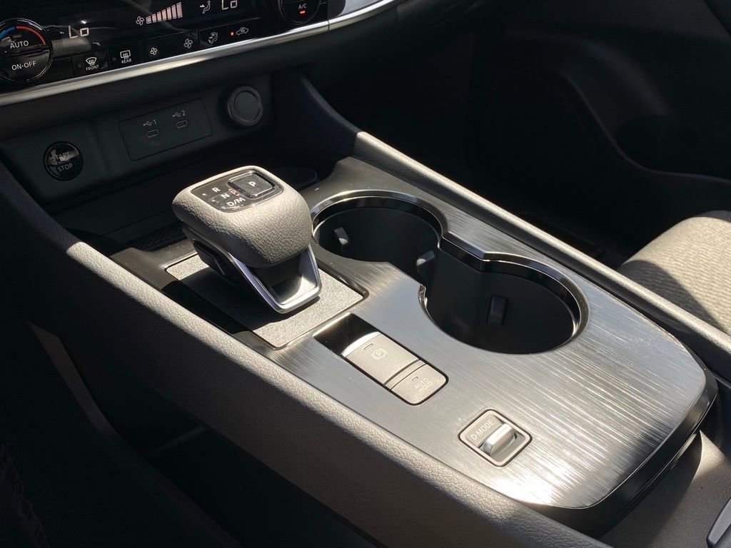 New 2026 Nissan Rogue SV image 29