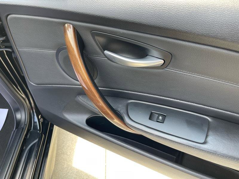 Used 2008 BMW 135i Convertible RWD image 42