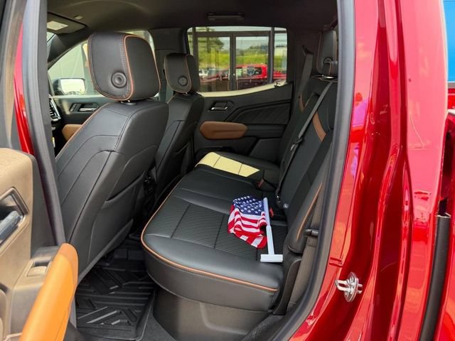 New 2026 GMC Canyon AT4 w/ AT4 Premium Package AWD/4WD image 9