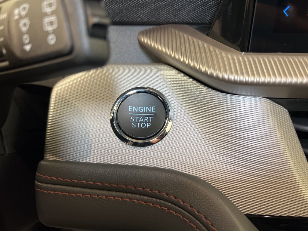Used 2025 Ford Explorer Active image 15