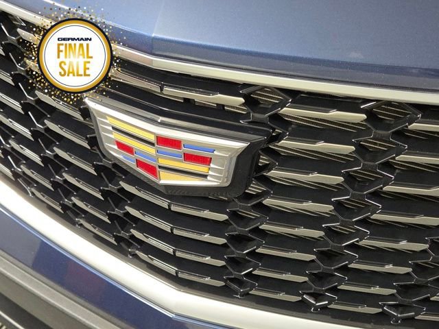 Used 2019 Cadillac XT4 Luxury w/ Cold Weather Package image 11