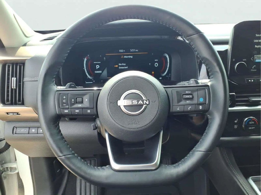 Used 2024 Nissan Pathfinder Platinum w/ Black Appearance Package FWD image 35