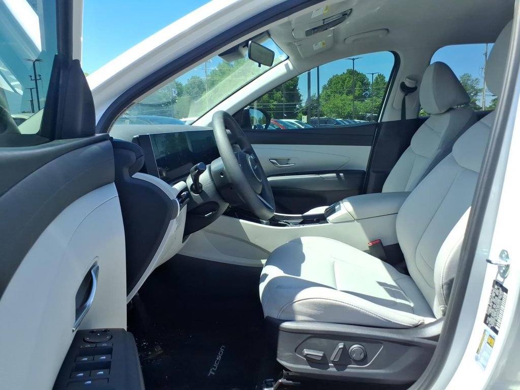 New 2025 Hyundai Tucson SEL FWD image 16