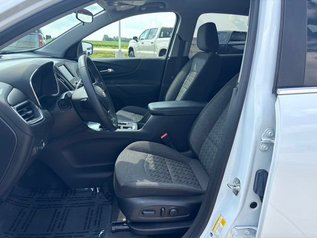 Used 2024 Chevrolet Equinox LT FWD image 11