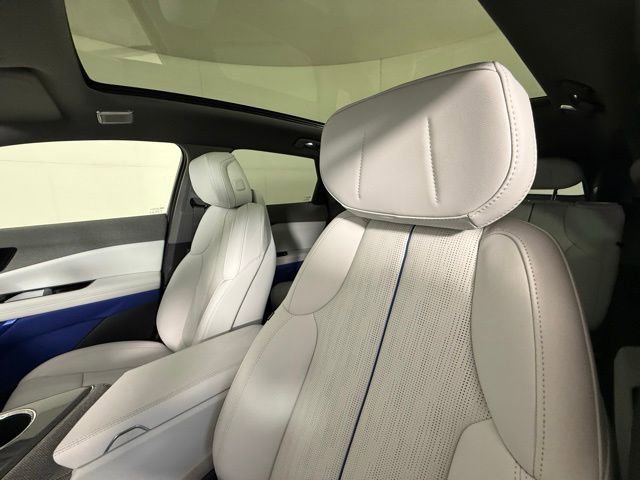 New 2026 Cadillac Optiq Sport 2 w/ LPO, Floor Liner Package AWD/4WD image 10
