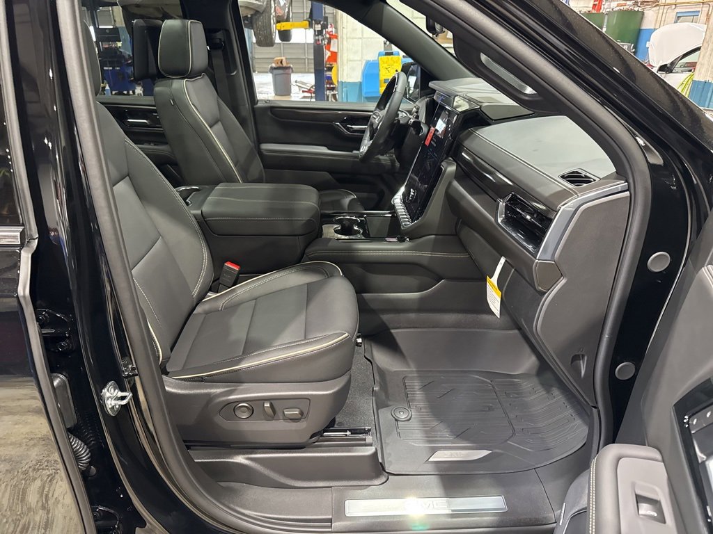New 2026 GMC Yukon Elevation w/ Elevation Premium Package image 42