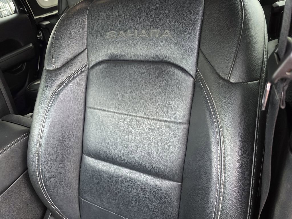 Used 2022 Jeep Wrangler Unlimited Sahara image 15