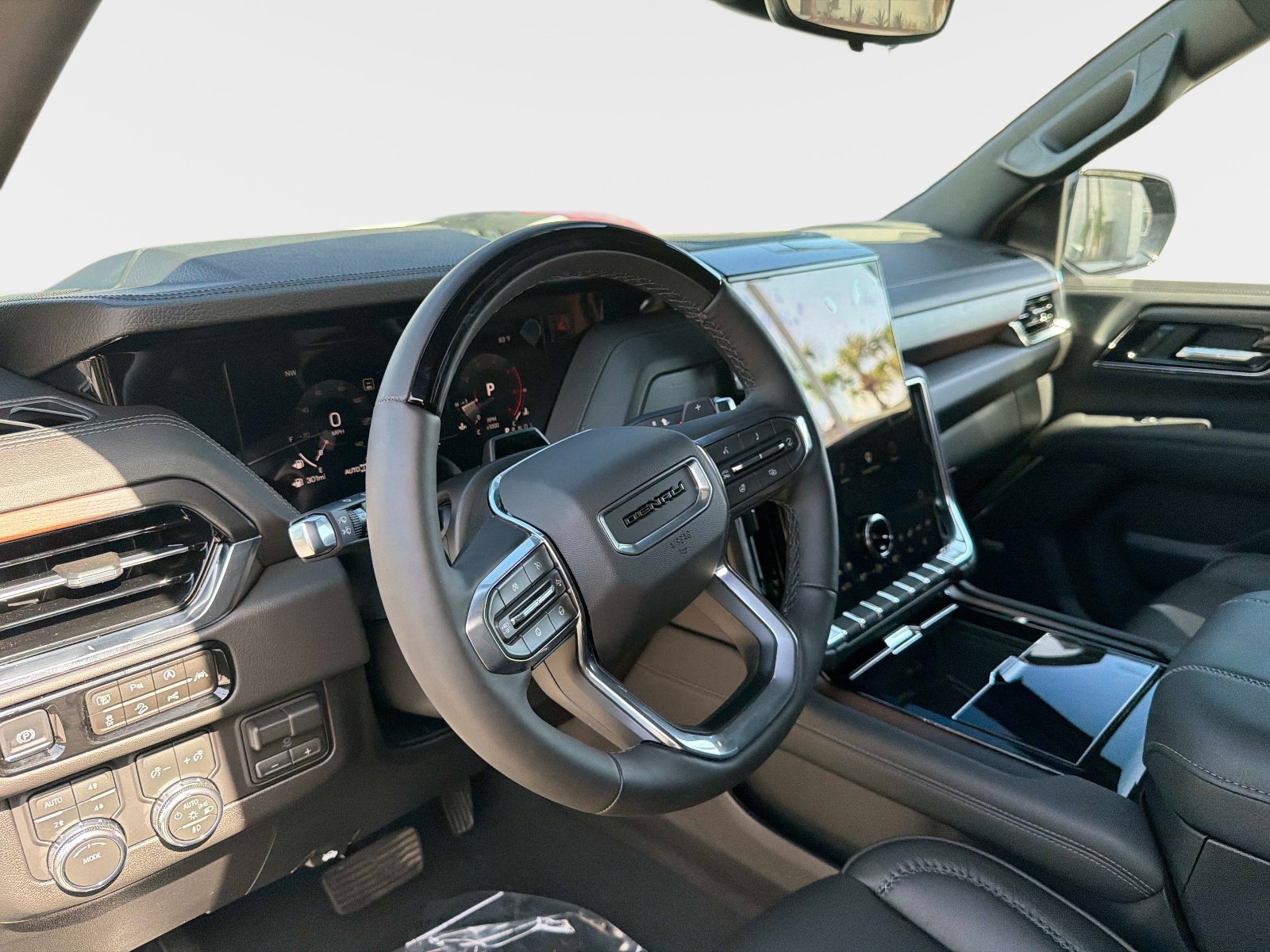 Used 2026 GMC Yukon Denali w/ Advanced Technology Package image 41