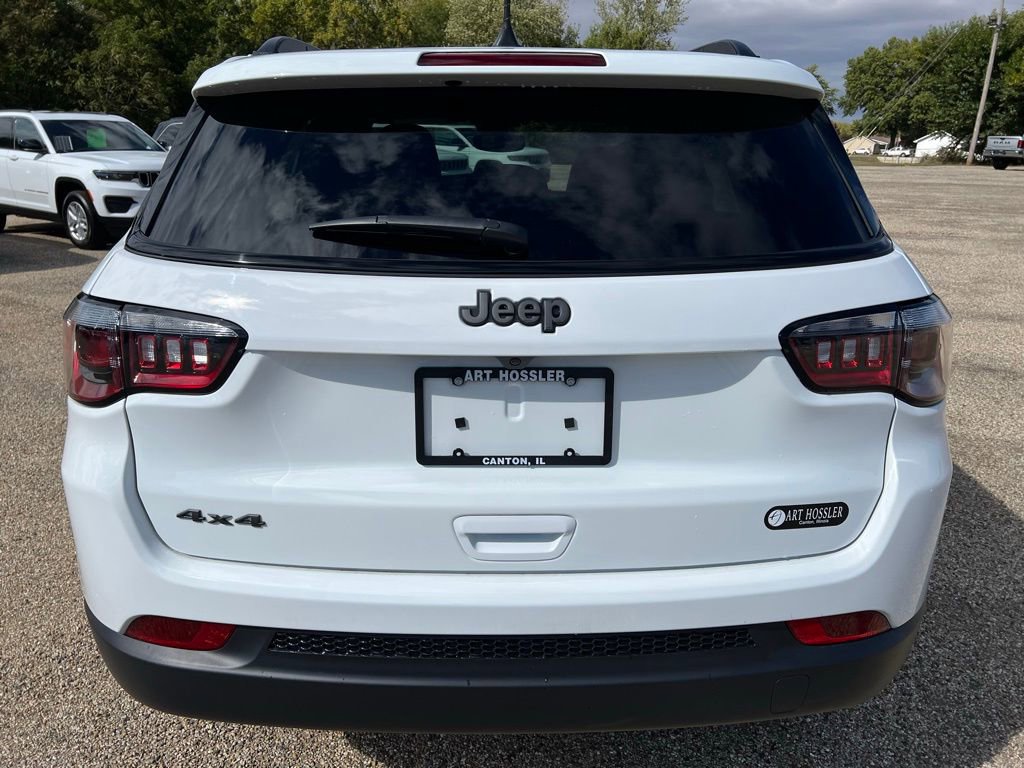 New 2026 Jeep Compass Latitude image 4