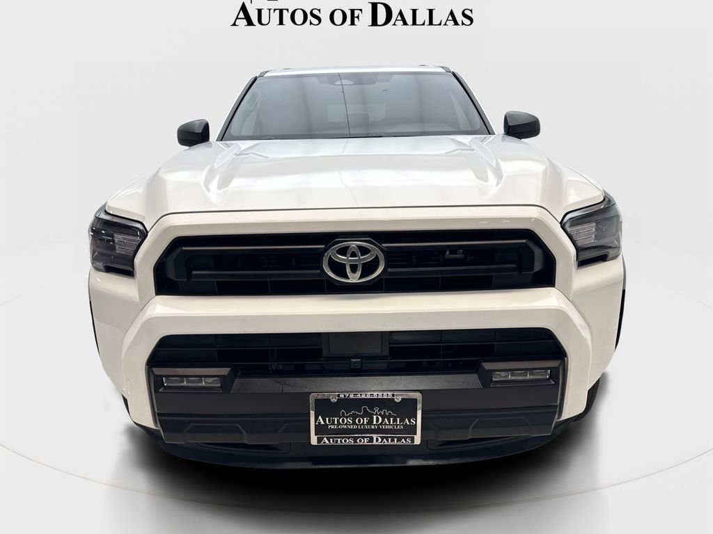 Used 2025 Toyota 4Runner SR5 AWD/4WD image 3