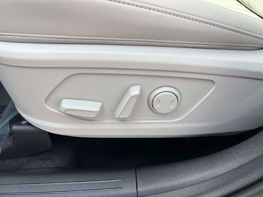 Used 2026 Kia Sorento SX FWD image 18