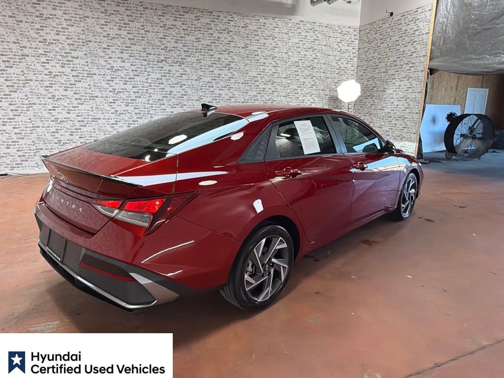 Used 2025 Hyundai Elantra Sport FWD image 8
